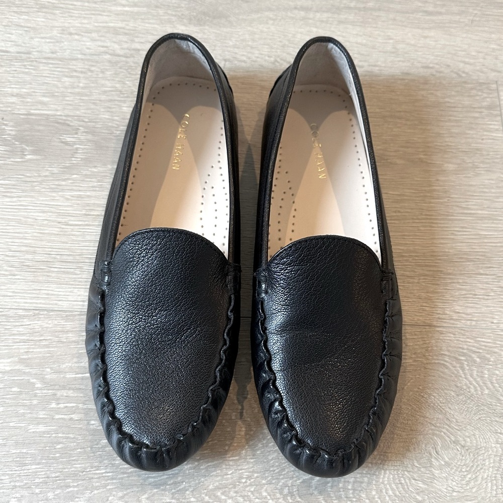 Cole Hann women’s loafers size 8 barely worn!